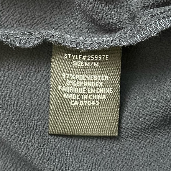 Navy Blue Sleeveless Blouse - Picture 4 of 4